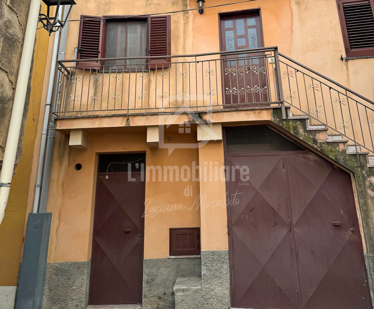 Casa indipendente in vendita in via Nuova 23, Messina rif. 31020420